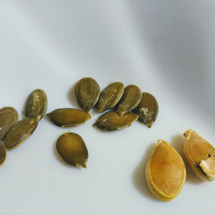 飾りに使える緑のかぼちゃの種 レシピ 作り方 By ざっくり3 楽天レシピ 飾りに使える緑のかぼちゃの種 レシピ 作り方 By ざっくり3 楽天レシピ